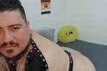 sebastian 🐻 live Chaturbate webcam gallery thumbnail