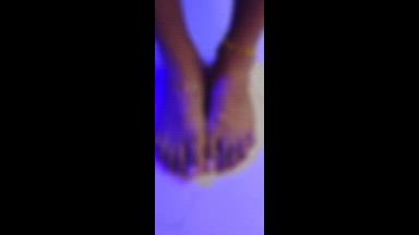FOOT LOVERS