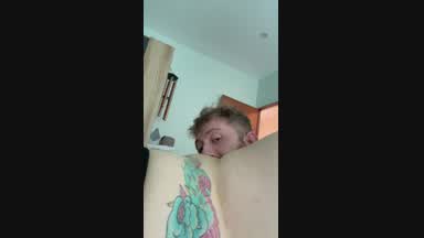 Eating pussy 😋