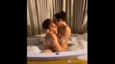 rica sasha & leo middas — wet kisses while sex in bathtub