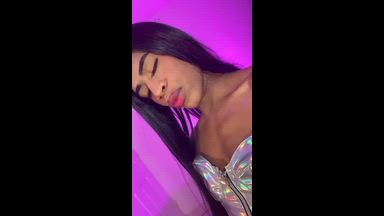 Touch me 🔥