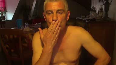 bisous