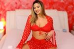 Your sexy girl in red
