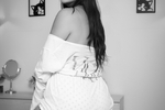 B&W