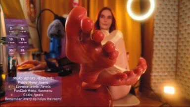 An oily feet show