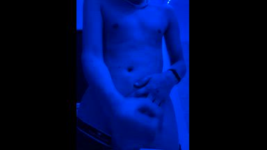 masturbation in dim light