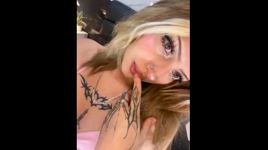 Your favorite temptation😏🌸