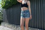Do you like tall girls?
