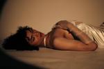 I invite you to lose yourself among my curves
