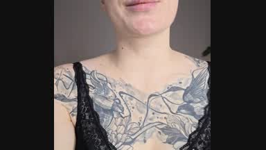 I show my hairy armpits