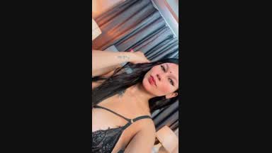 kiss me