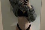 <3