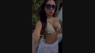 👑