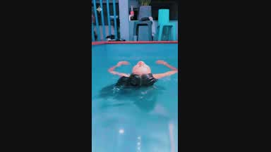 In Delicious pool