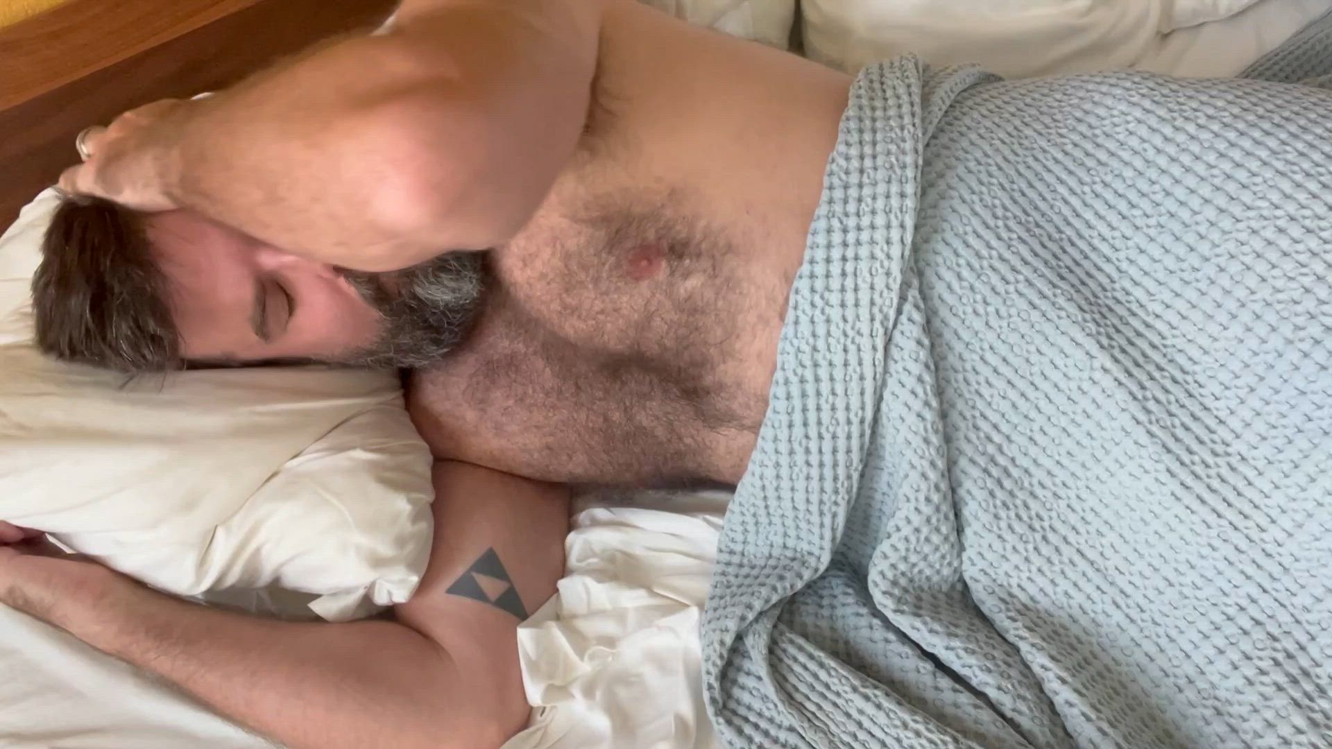 Waking up with me