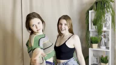 Bella and Mari