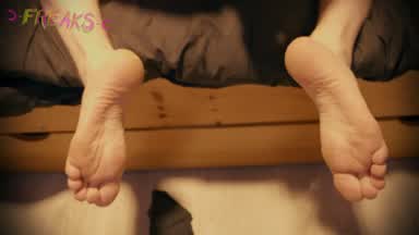 Feet Close Up & Cum on Soles (11m)