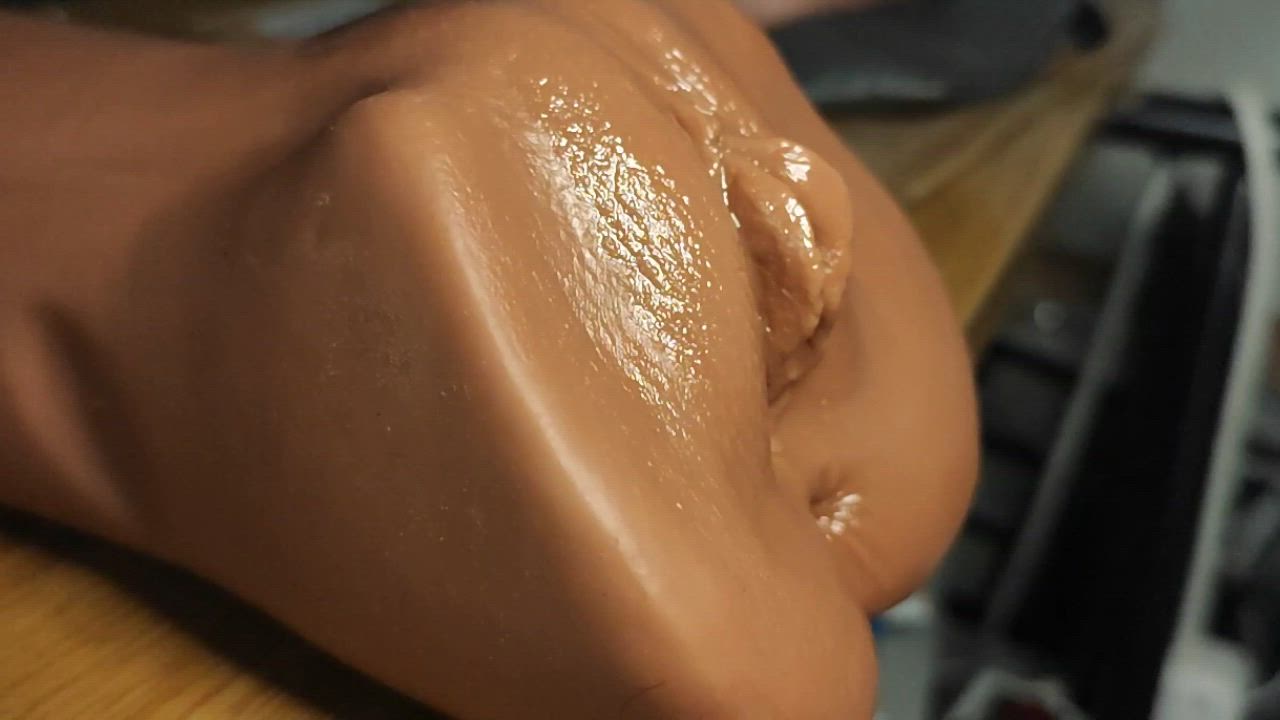 Her Living Pulse” – Ultra-Realistic Close-Up Descr