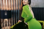 hot afff babe in this green fit