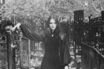 cemetery girl 🦇