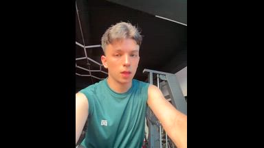 follow me!