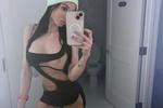 Valerie Selfie
