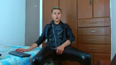 nico — Ryan wearing leather