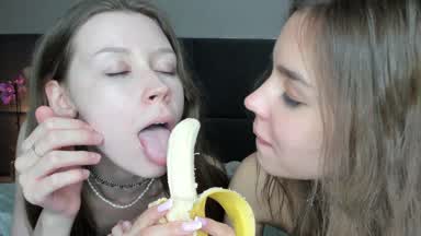 banana show with a friend