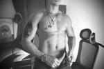 crist โ Black and White