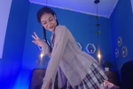 <3