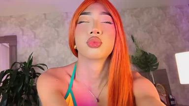 I love this color🧡