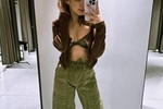 sexy body(clothes on)