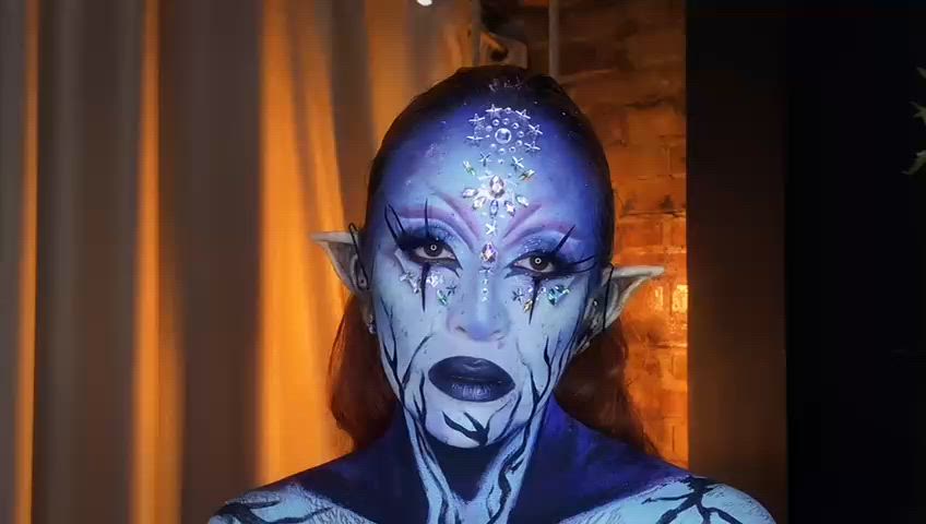 mermaid from the bottom of the sea🪸🖤🐠