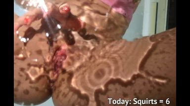 Glass table squirt