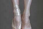 Pointe & Bare