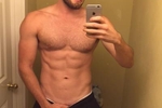 15 Shirtless and Naked Pics!