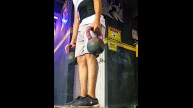doing glutes in the gym