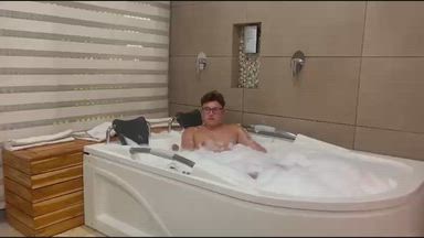 FUCKING A SEXY GIRL IN THE HOT TUB HER TIGHT PUSSY