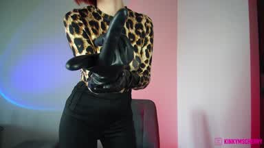 MESMERIZING LATEX GOVES