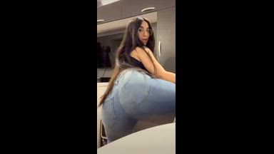 Denim Moves 👖🔥