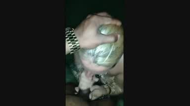 Sucking his dick in the pool 💦😜