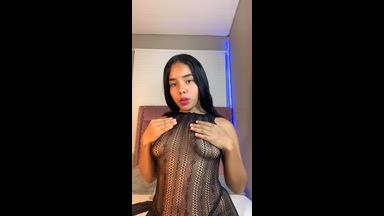 Dancing sexy for you♥