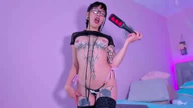 😈​