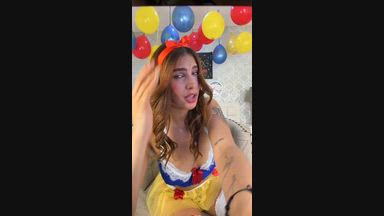 SNOW WHITE SHOW