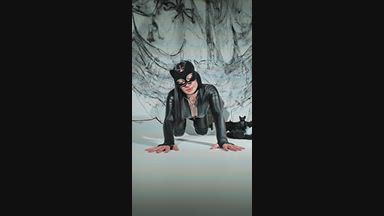 cris โ ๐ค The Catwoman ๐ค