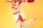 Horny cheerleader moves so sexy