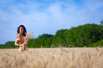 photo shoot in wheat