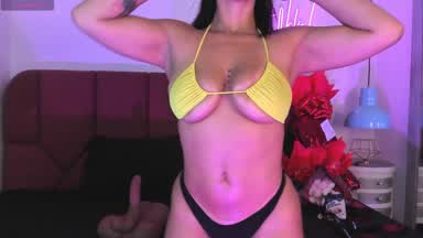 Playing and enjoying all my body <😈