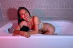 Join to me in my tub