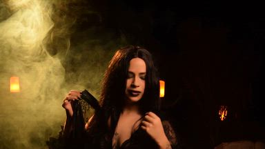 🌕💦 Moon spell: I get you wet and lit